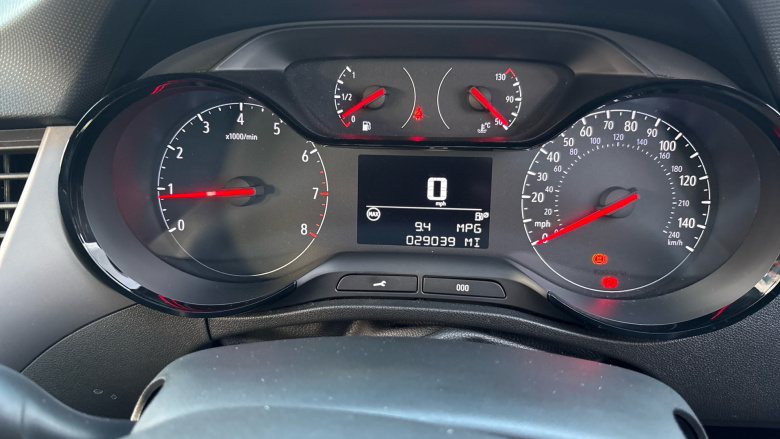 Vauxhall Crossland 1.2 Turbo Design 5dr Petrol Hatchback